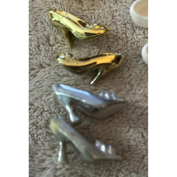 Lot Of 9 Pairs Of Vintage Mattel Barbie Shoes Lot 3 - Picture 4 of 5